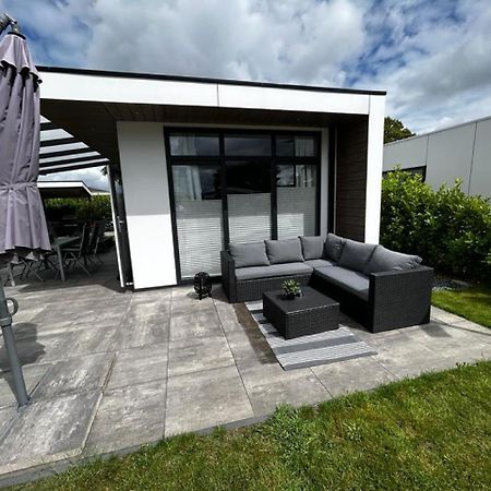 Ferienhaus / Chalet / Bungalow Am See, Holland, Niederlande, Lathum Buitenkant foto