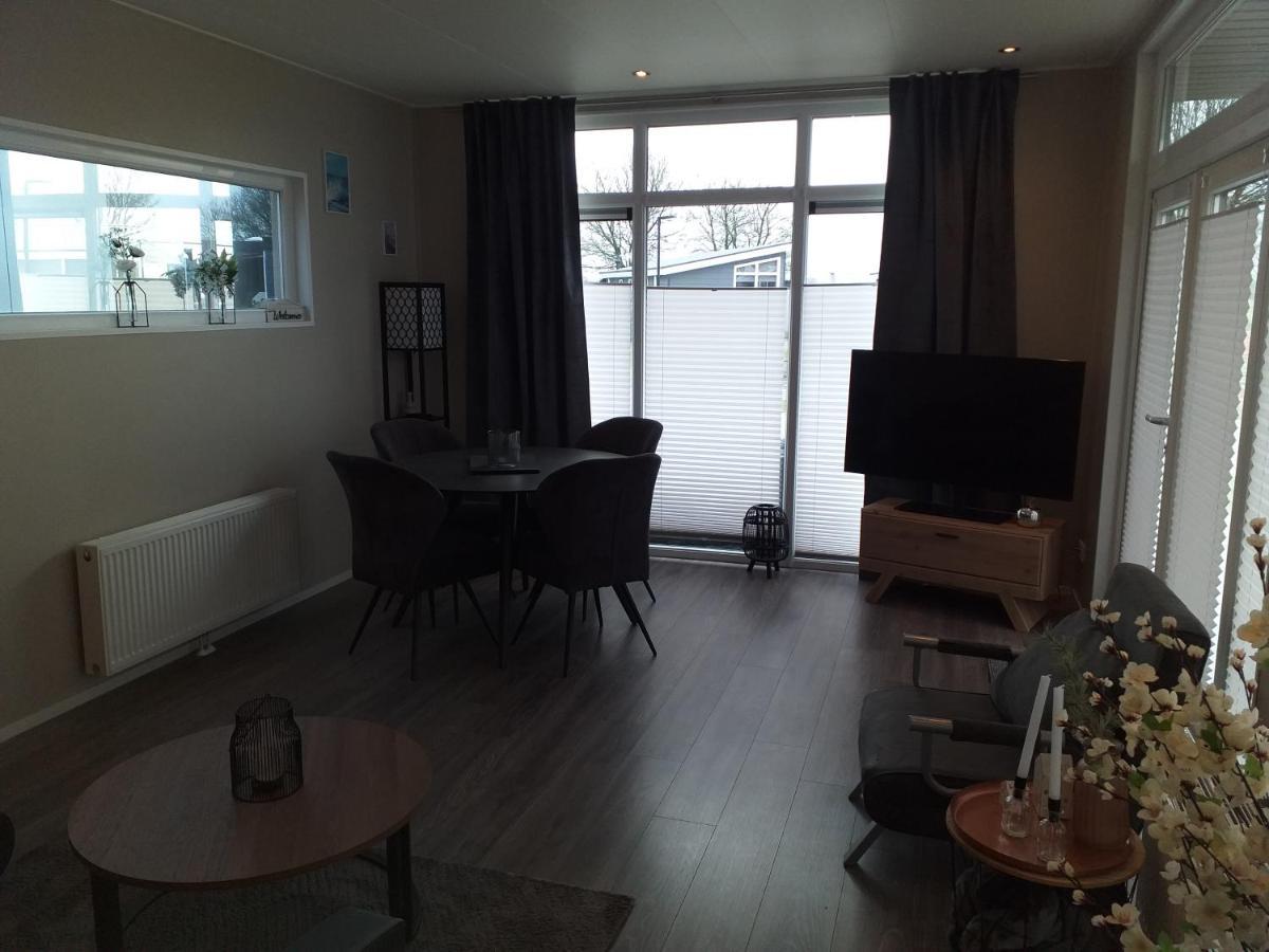 Ferienhaus / Chalet / Bungalow Am See, Holland, Niederlande, Lathum Buitenkant foto